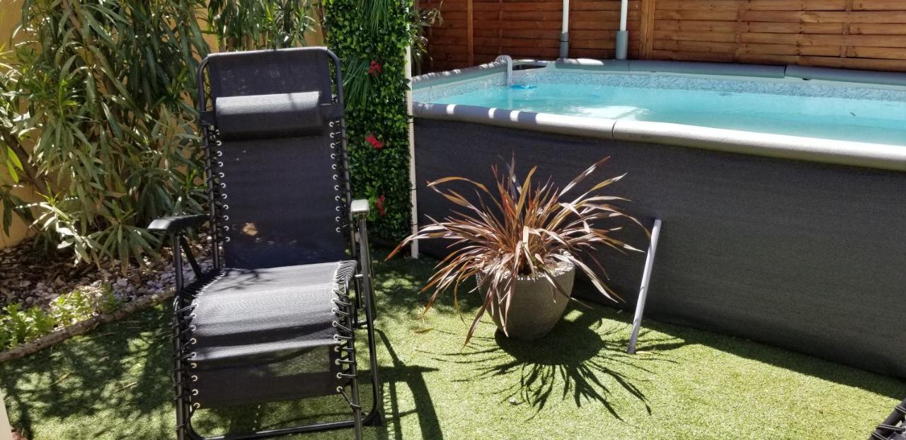 Maison F2, Neuve Au Calme Avec Jardinet La Crau Esterno foto