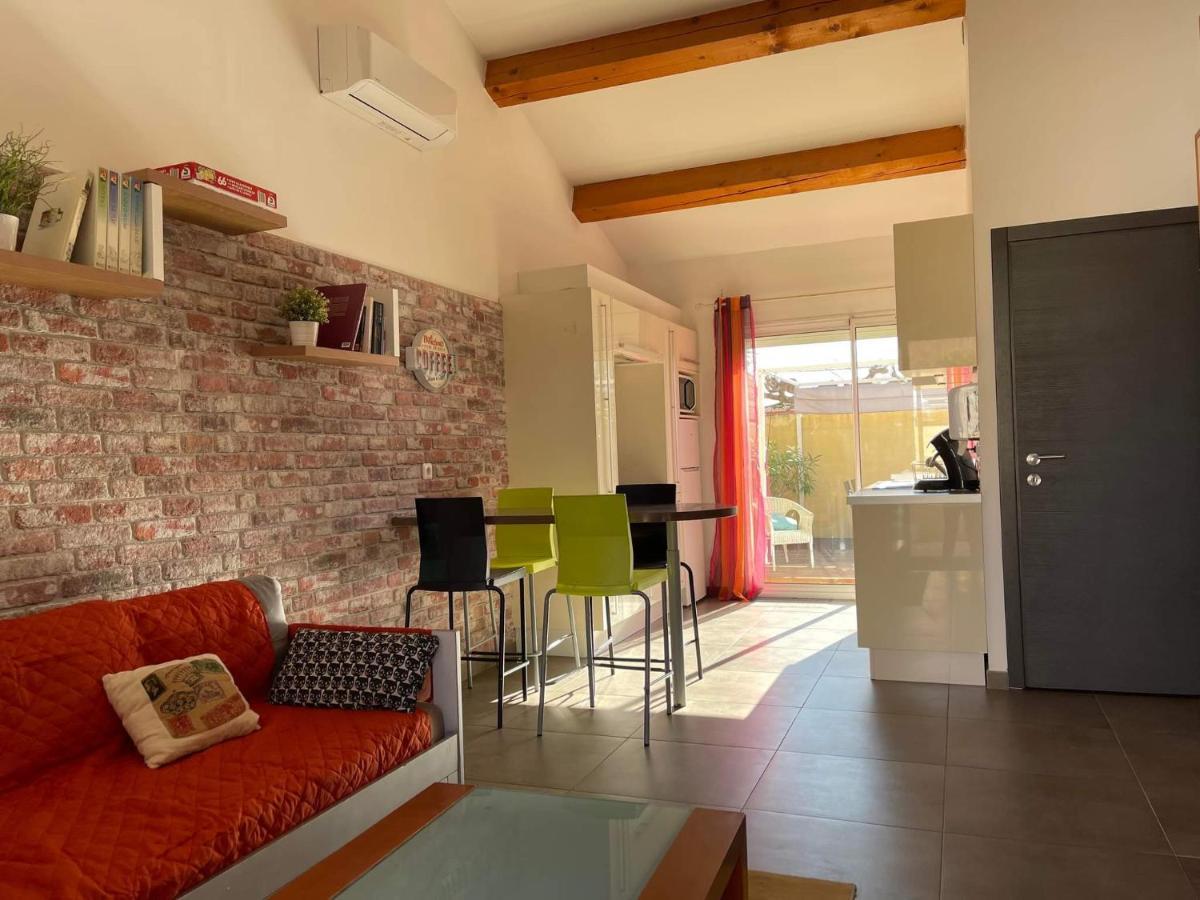 Maison F2, Neuve Au Calme Avec Jardinet La Crau Esterno foto