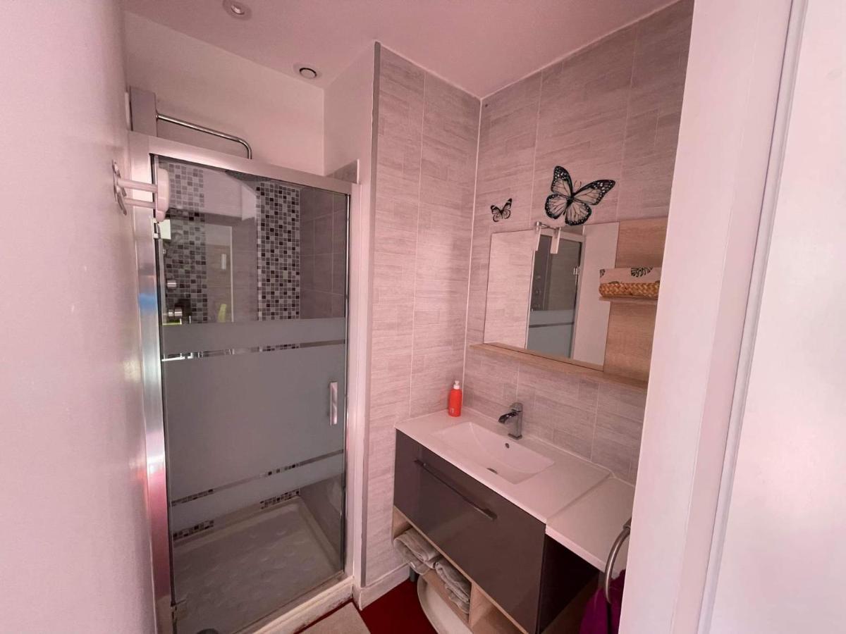 Maison F2, Neuve Au Calme Avec Jardinet La Crau Esterno foto
