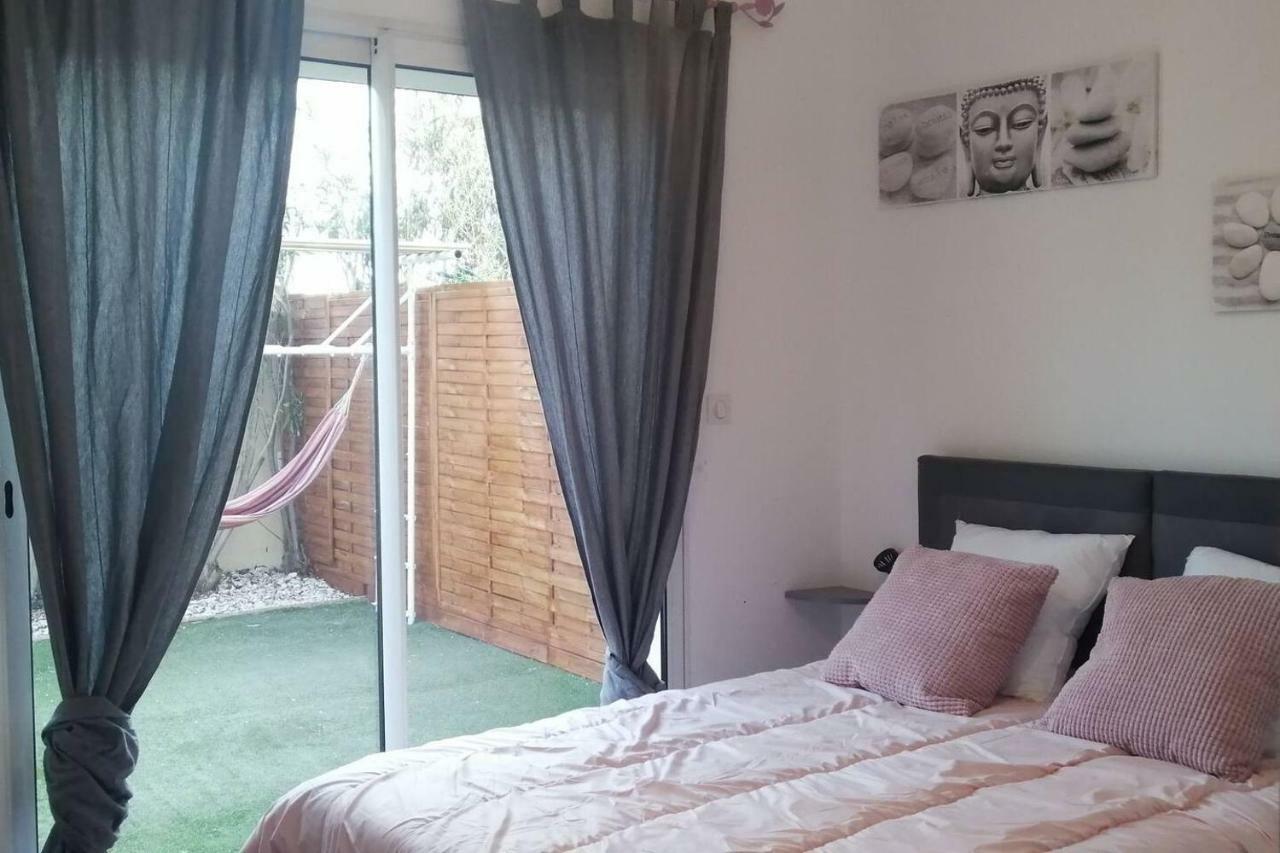 Maison F2, Neuve Au Calme Avec Jardinet La Crau Esterno foto